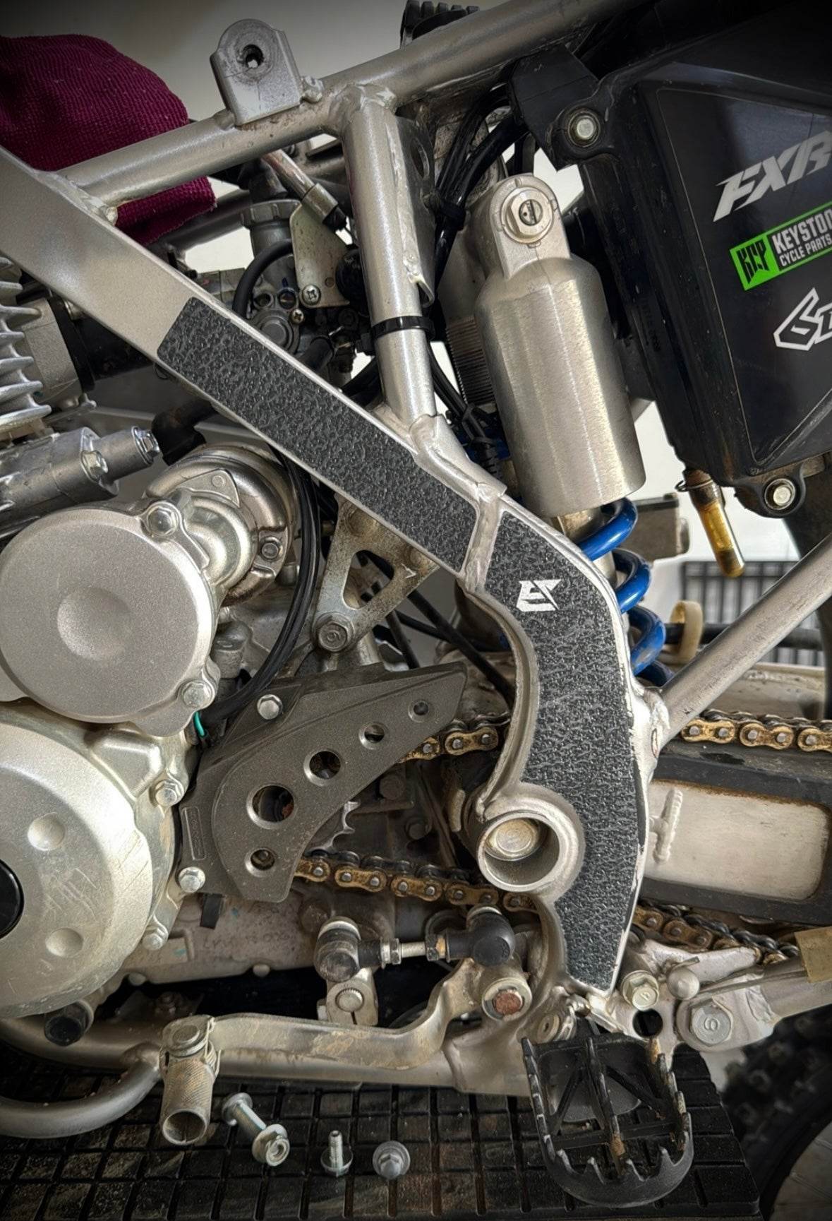 KLX140 Frame Grip Set - Evolution Graphics Co.